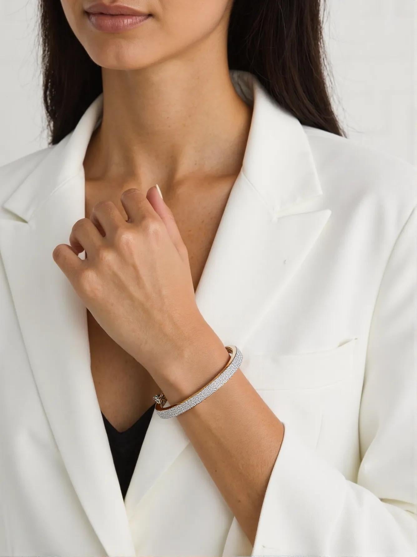 Silver 925 Moissanite Bangle Bracelet - INNER LIGHT SHINE