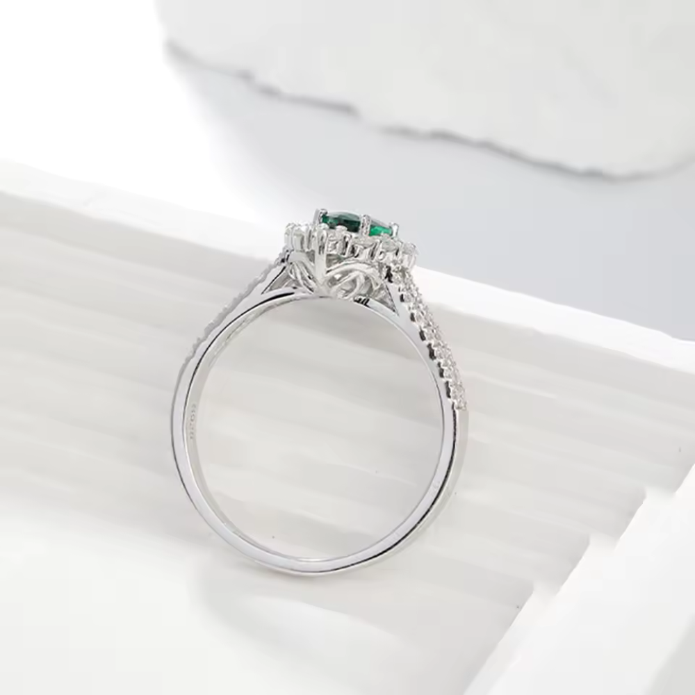 Cultivated Emerald Color and Moissanite Rings for Women - INNER LIGHT SHINE