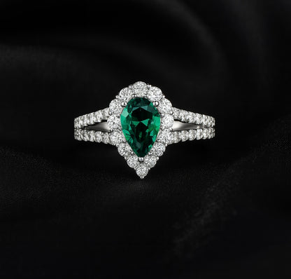 Cultivated Emerald Color and Moissanite Rings for Women - INNER LIGHT SHINE 