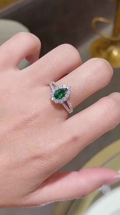 Cultivated Emerald Color and Moissanite Rings for Women